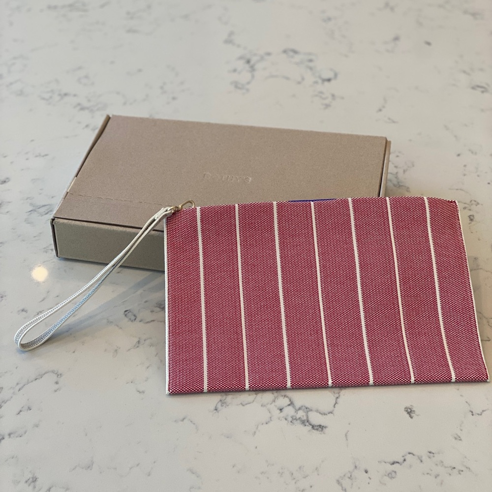 NEW IN BOX! Rothy’s Wristlet Clutch Red & White Stripe